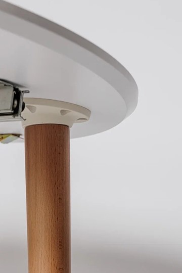 Кухонный стол круглый Белая Эмаль д. 90 см МДФ ножки светлый орех в Альметьевске - изображение 2