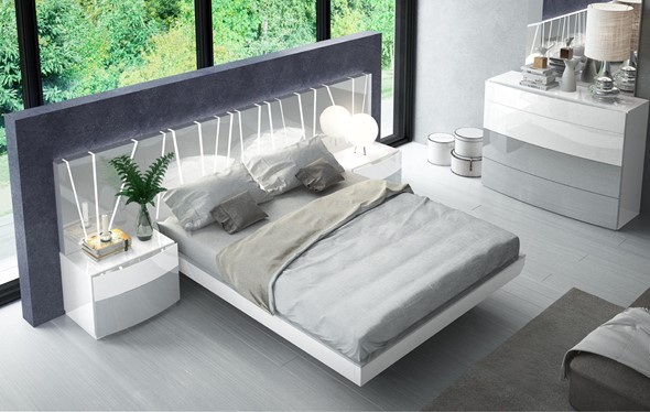 Спальная кровать 606 VANESSA со светодиодной подсветкой (160х200) в Альметьевске - изображение