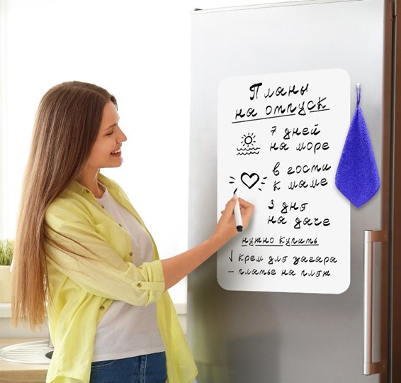 Магнитно-маркерная доска на холодильник BRAUBERG, 58х36 см с маркером, магнитом и салфеткой в Казани - изображение 2